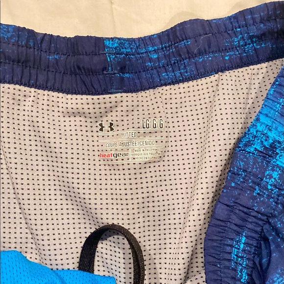 Under Armour Swim Trunks - Picture 3 of 4